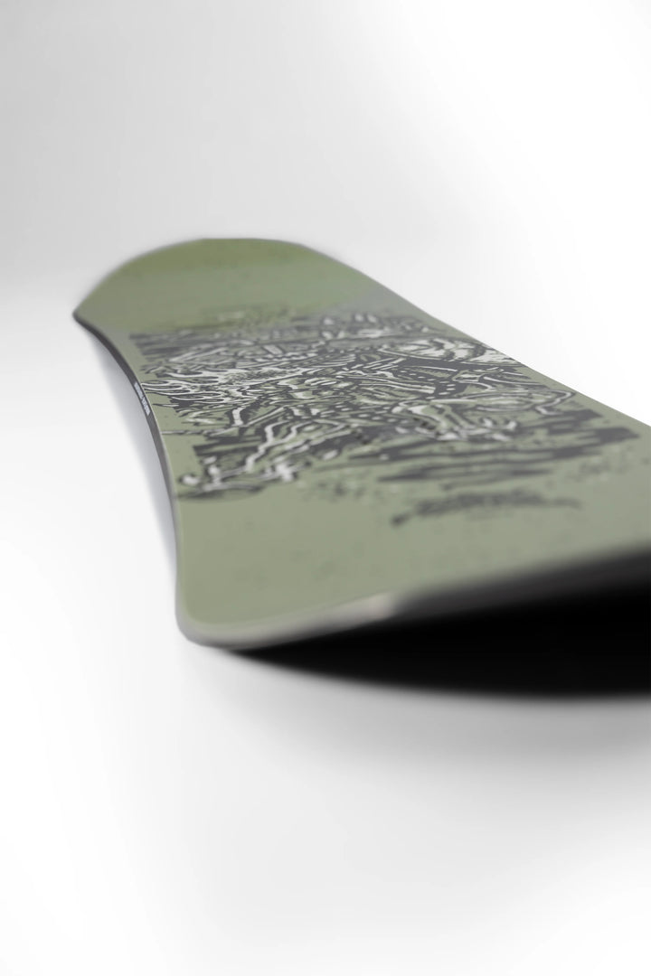 2026 CAPiTA Dark Horse Snowboard