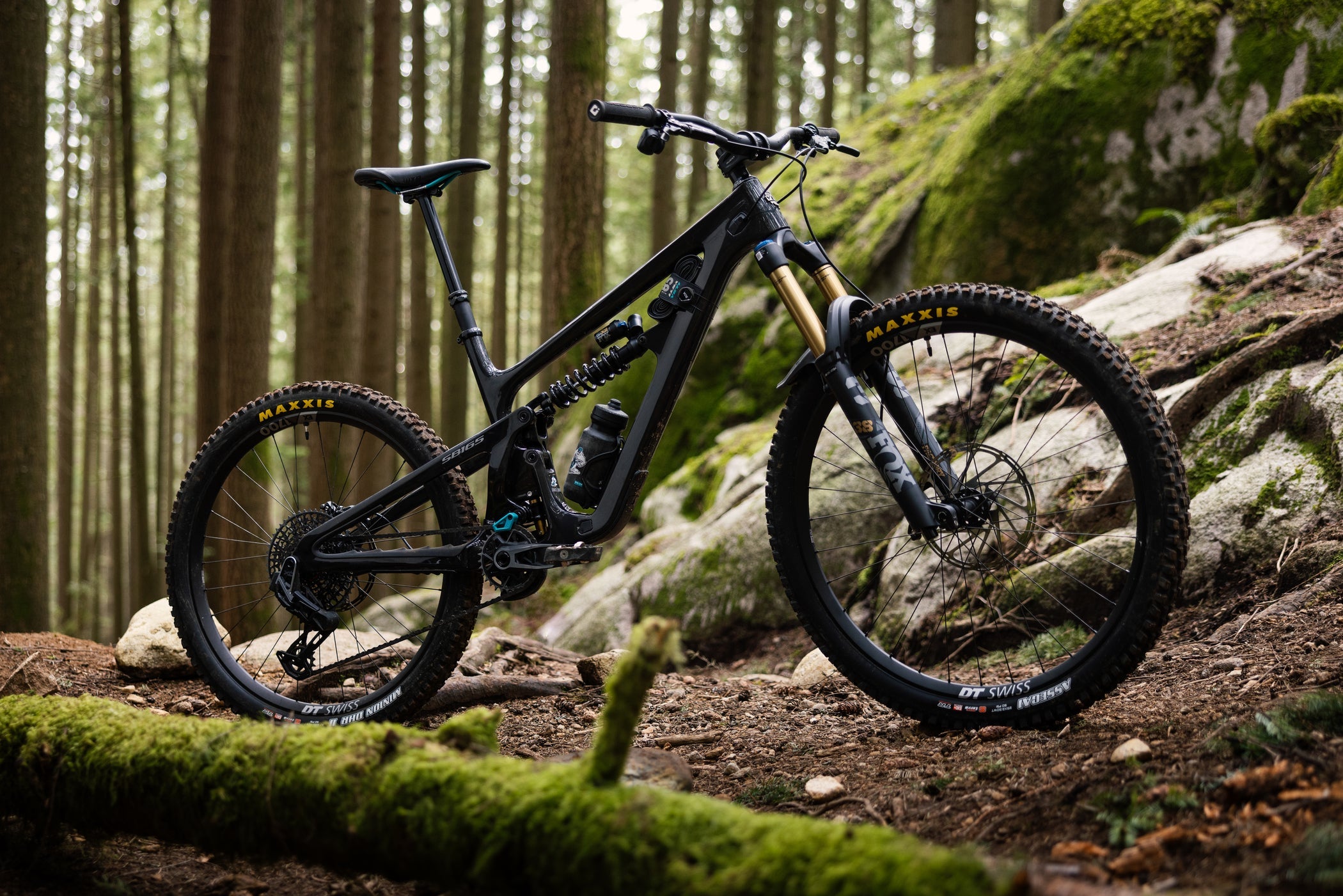 Yeti Cycles Mountain bikes, Cycling Apparel & Accessories
