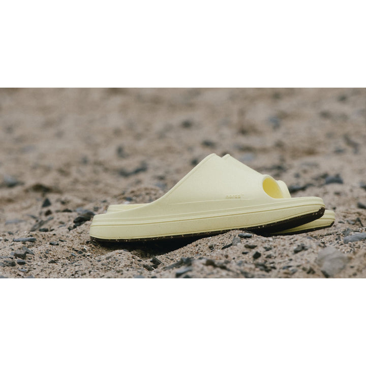 norda 008 Slide