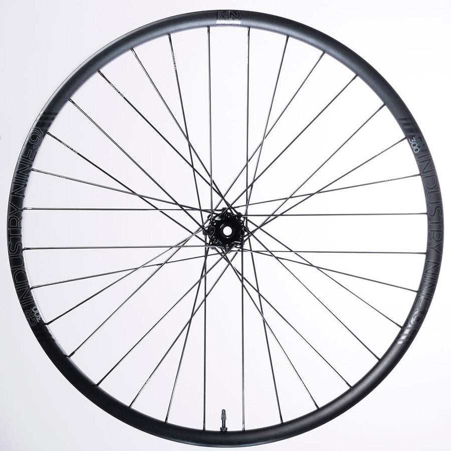 Industry Nine Hydra 2 Grade S Wheel Front 29'' / 622 Holes: 32 15mm TA 110mm Boost Disc IS 6-bolt