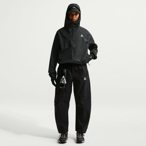 Black/Black/Black/Summit White