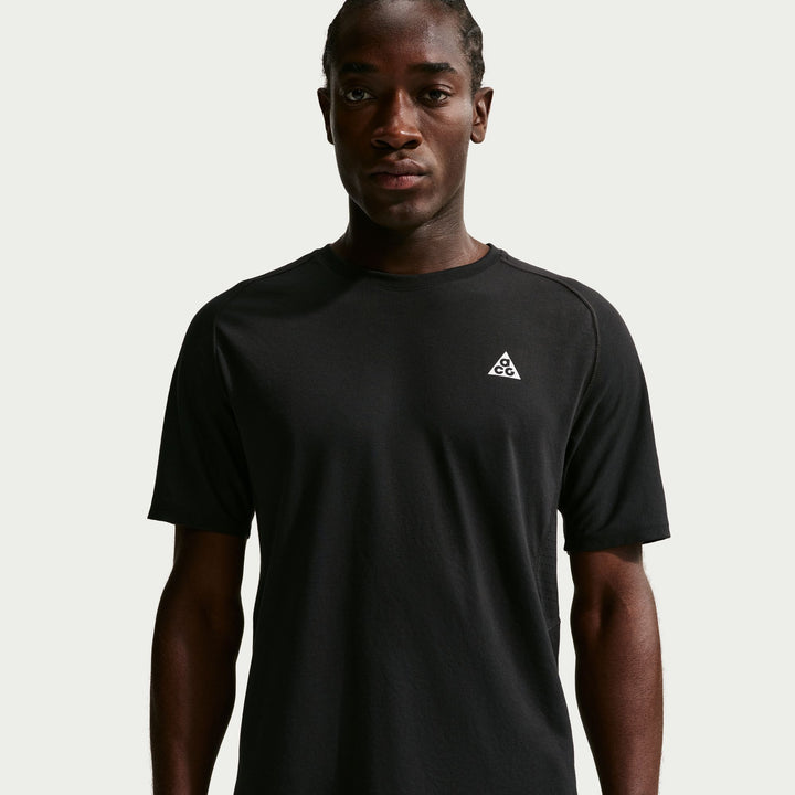 Nike ACG Men's Solar Chase Dri-Fit ADV Trail Running Top