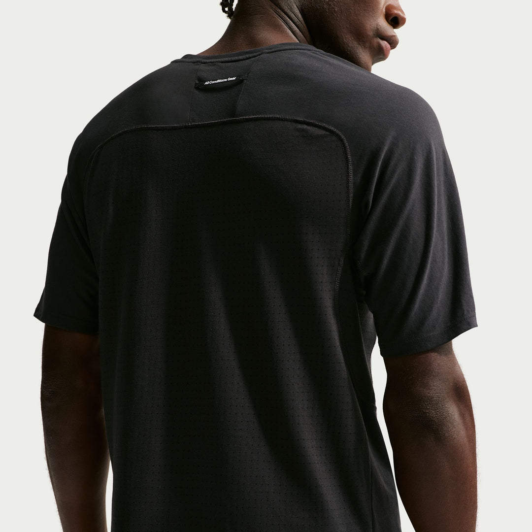 Nike ACG Men's Solar Chase Dri-Fit ADV Trail Running Top