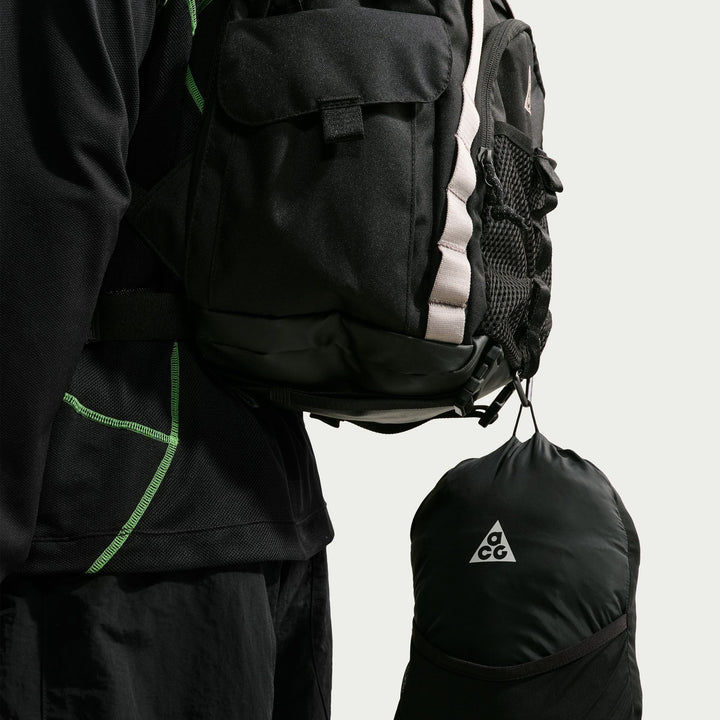 Nike ACG Men's Lava Flow Therma-Fit ADV Vest