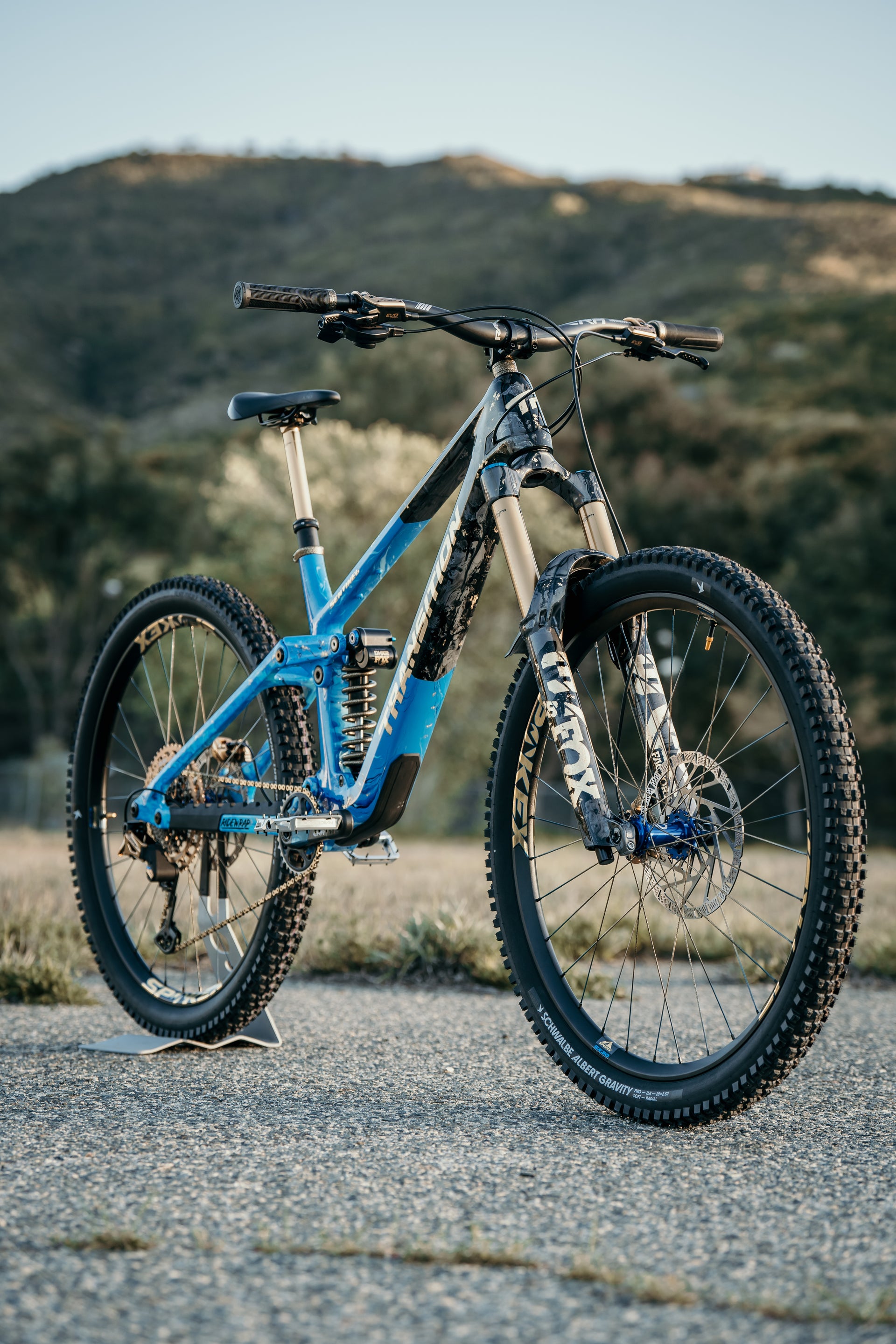 High End Mountain Bikes and Components – SpokeX Bike Co