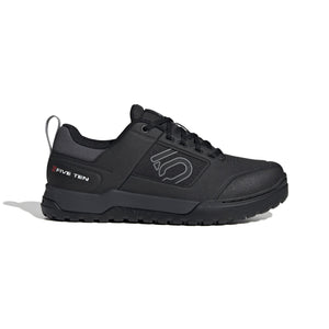 Core Black/Grey Three/Grey Six