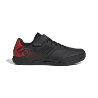 Core Black/Core Black/Red