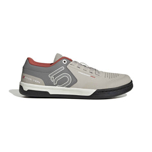 Wonder Alumina/Off White/Grey Three