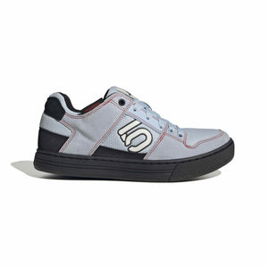Crystal Sky/Off White/Core Black