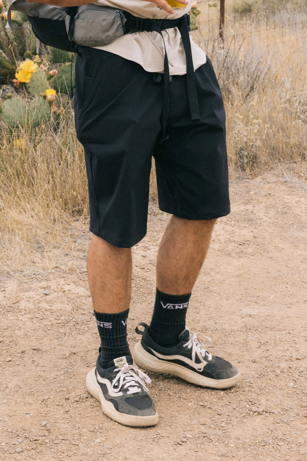 686 Everywhere Hybrid Short Relaxed