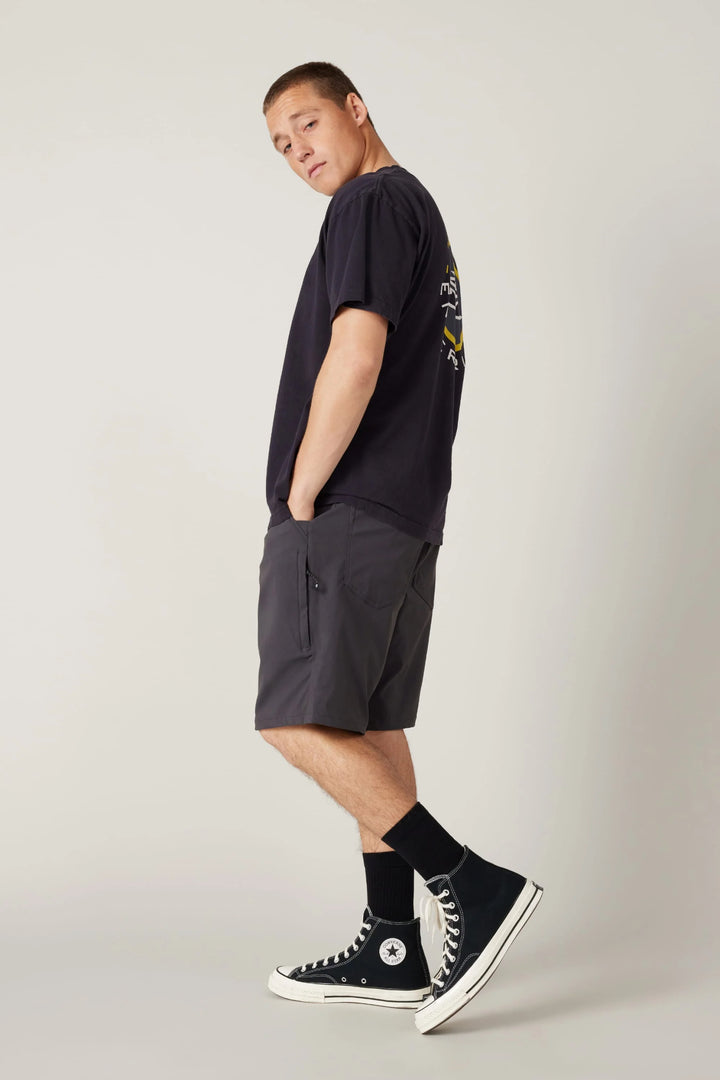686 Everywhere Hybrid Short Relaxed
