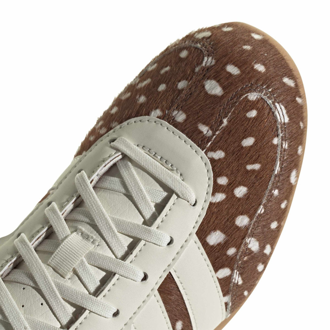 Adidas Women's Barreda Low Shoe
