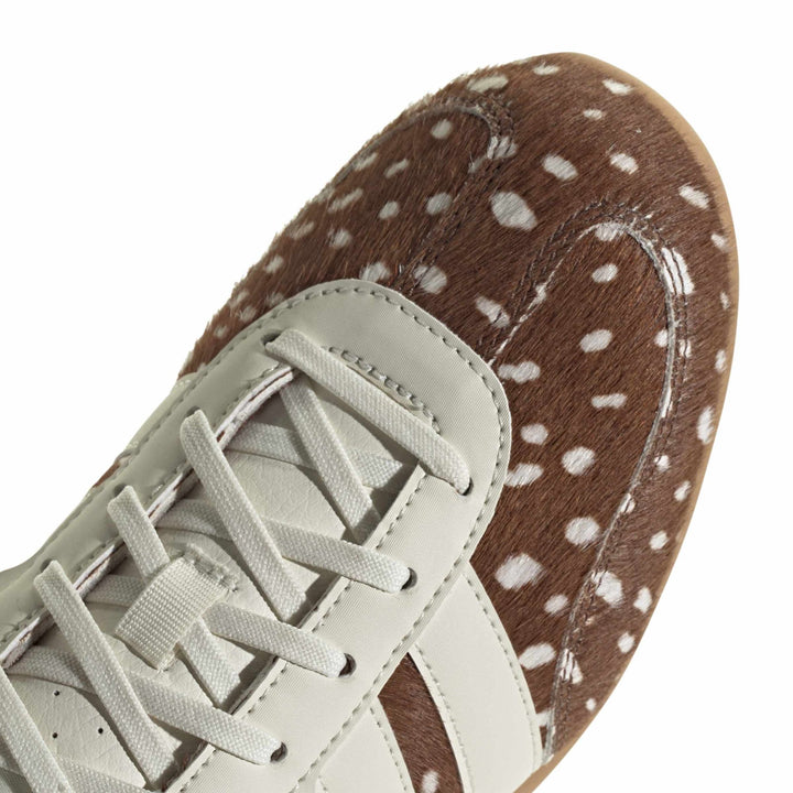 Adidas Women's Barreda Low Shoe