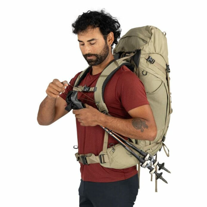 Osprey Men's Kestrel 48L