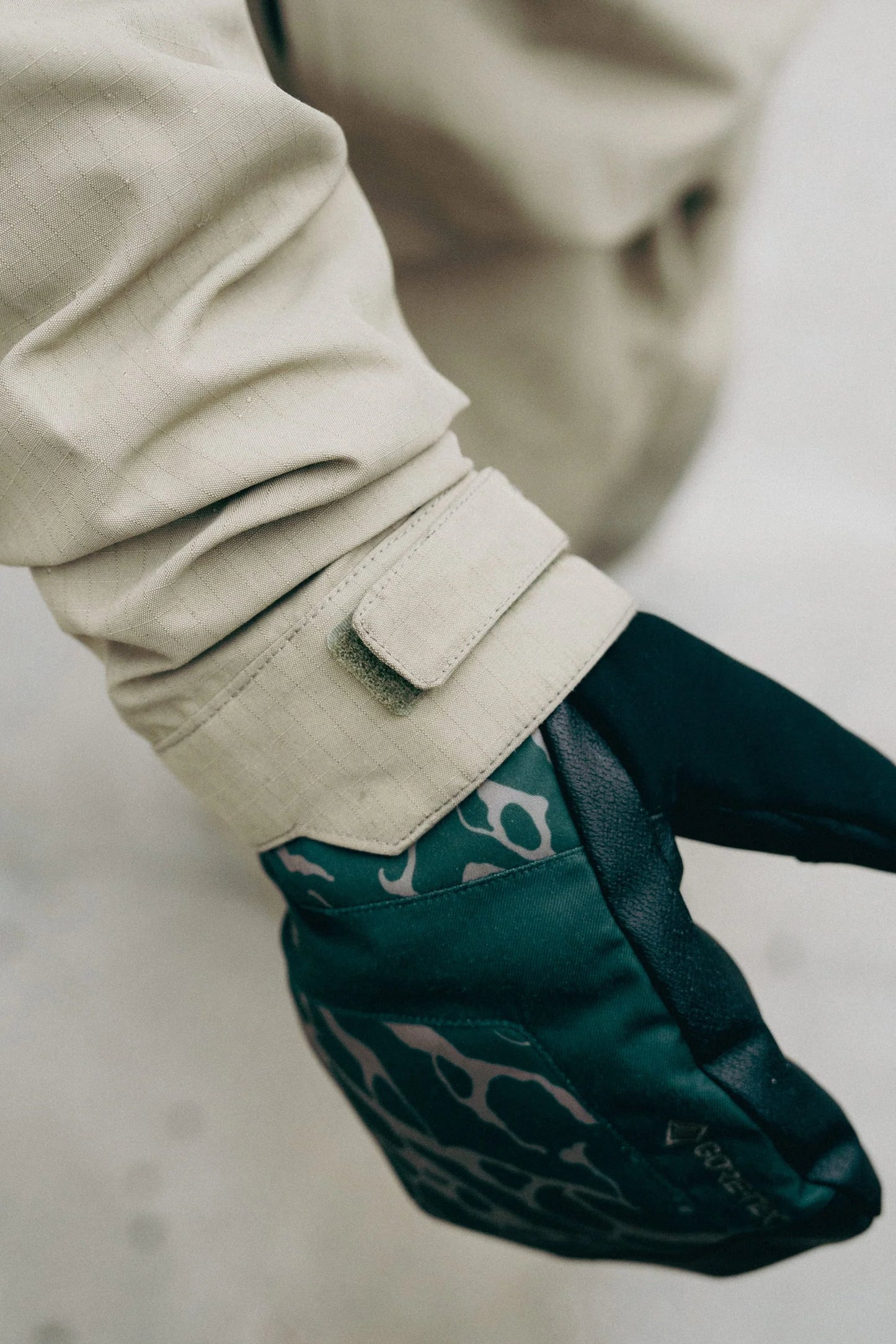 686 Men's Ghost 2.5L Anorak