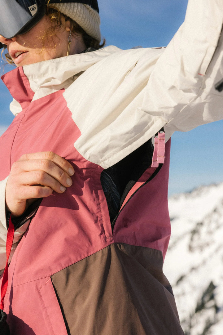 686 Women's GORE-TEX Willow™ Insulated Jacket