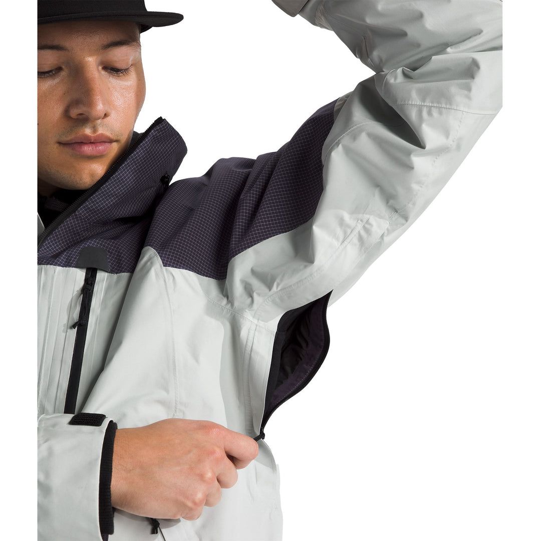 The North Face Men's HKE Devils Thumb GTX Jacket