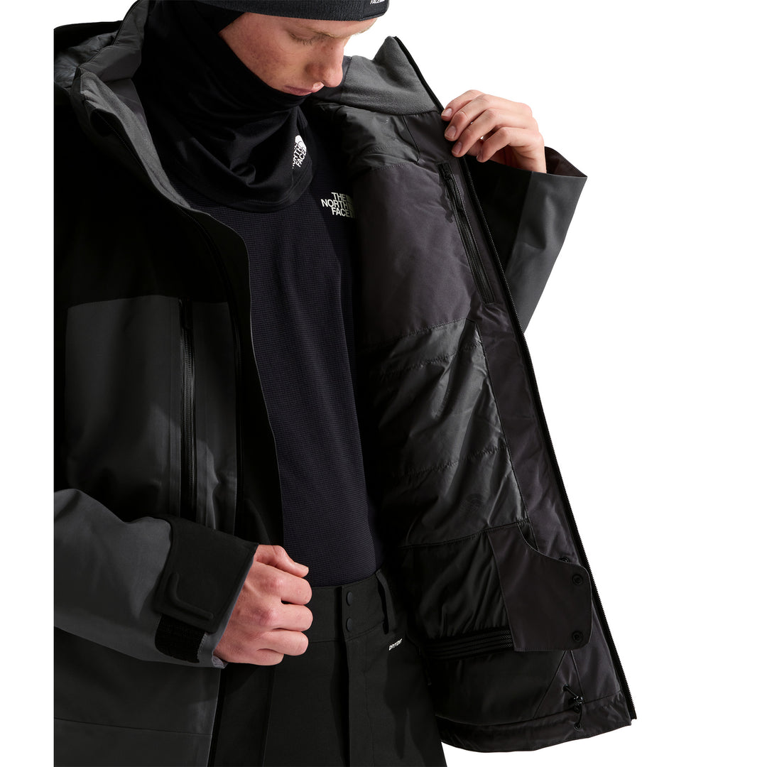 The North Face Men's Chakal Jacket