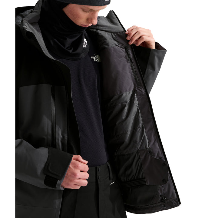 The North Face Men's Chakal Jacket