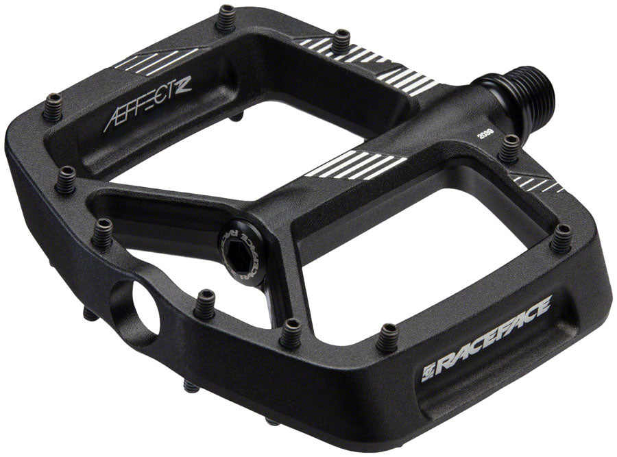 RaceFace Aeffect R Pedals - Platform Aluminum 9/16" Black