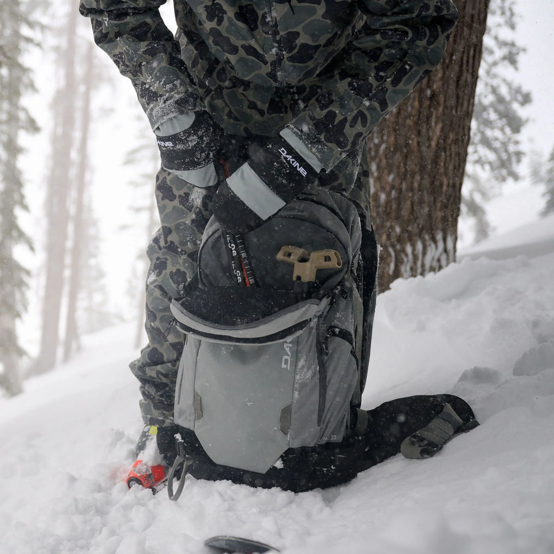 Dakine Poacher Backpack 32L