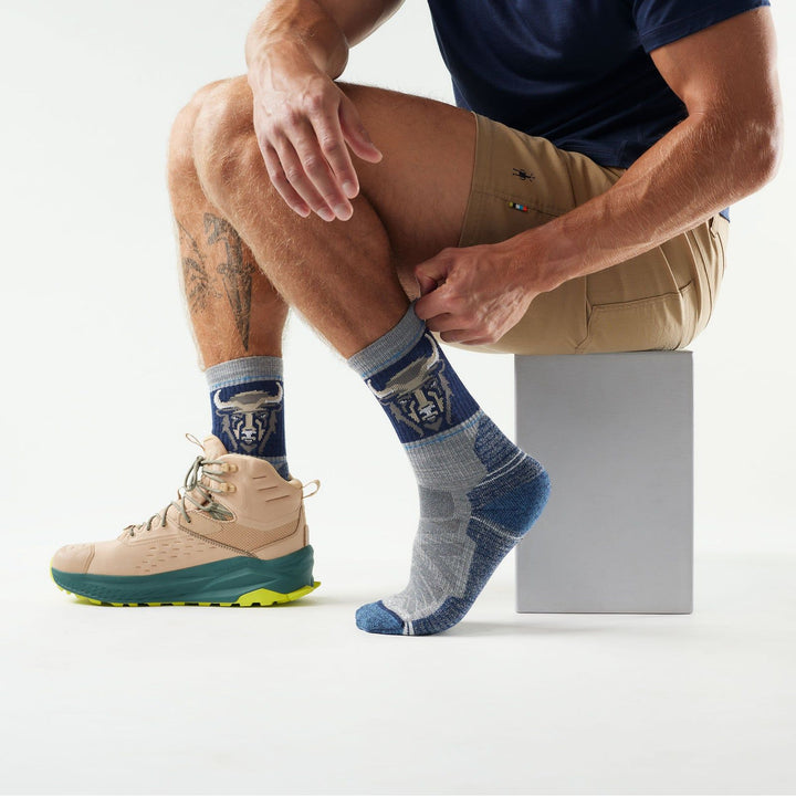 Smartwool Hike Light Cushion Bison Crew Socks