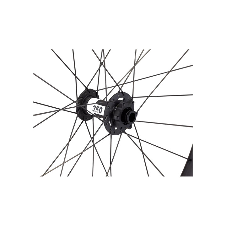2026 Specialized Roval Traverse Alloy 350 6B