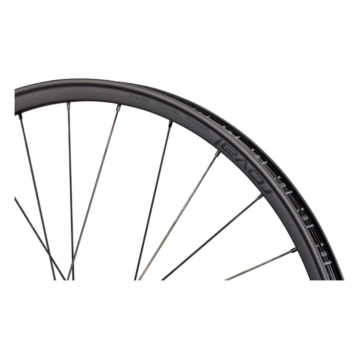 2026 Specialized Roval Traverse HD 240 6B