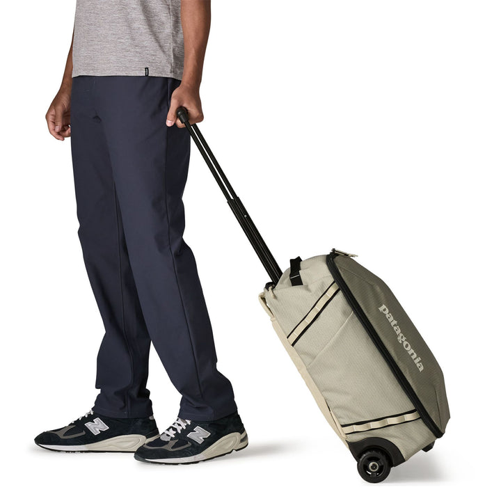 Patagonia Black Hole MLC Wheelie