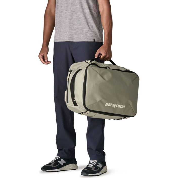 Patagonia Black Hole MLC Wheelie