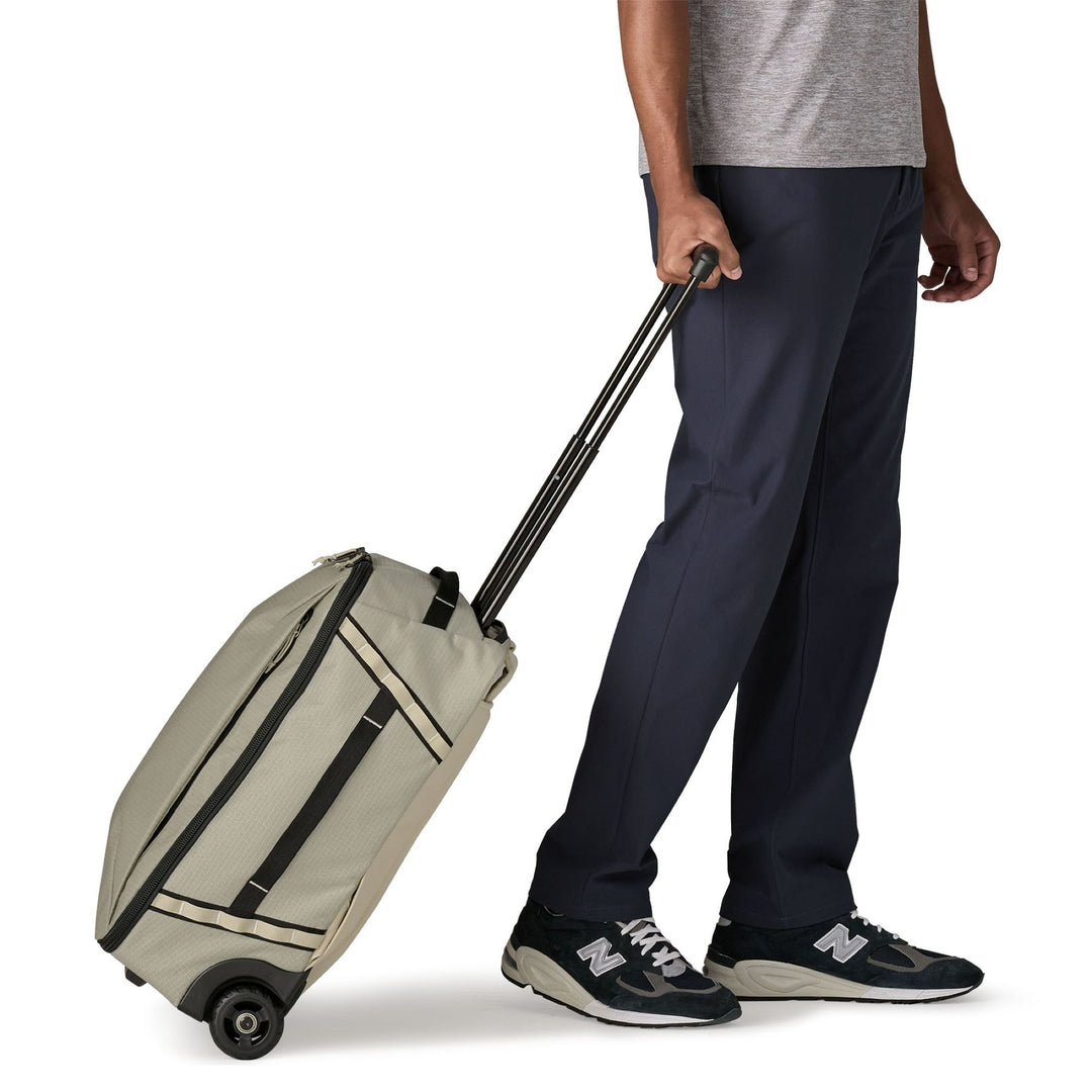 Patagonia Black Hole MLC Wheelie