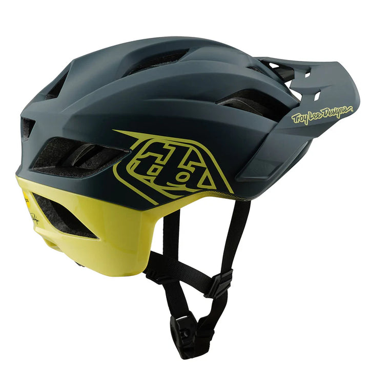 Troy Lee Designs Flowline Se Helmet w/ MIPS - 2025 Badge