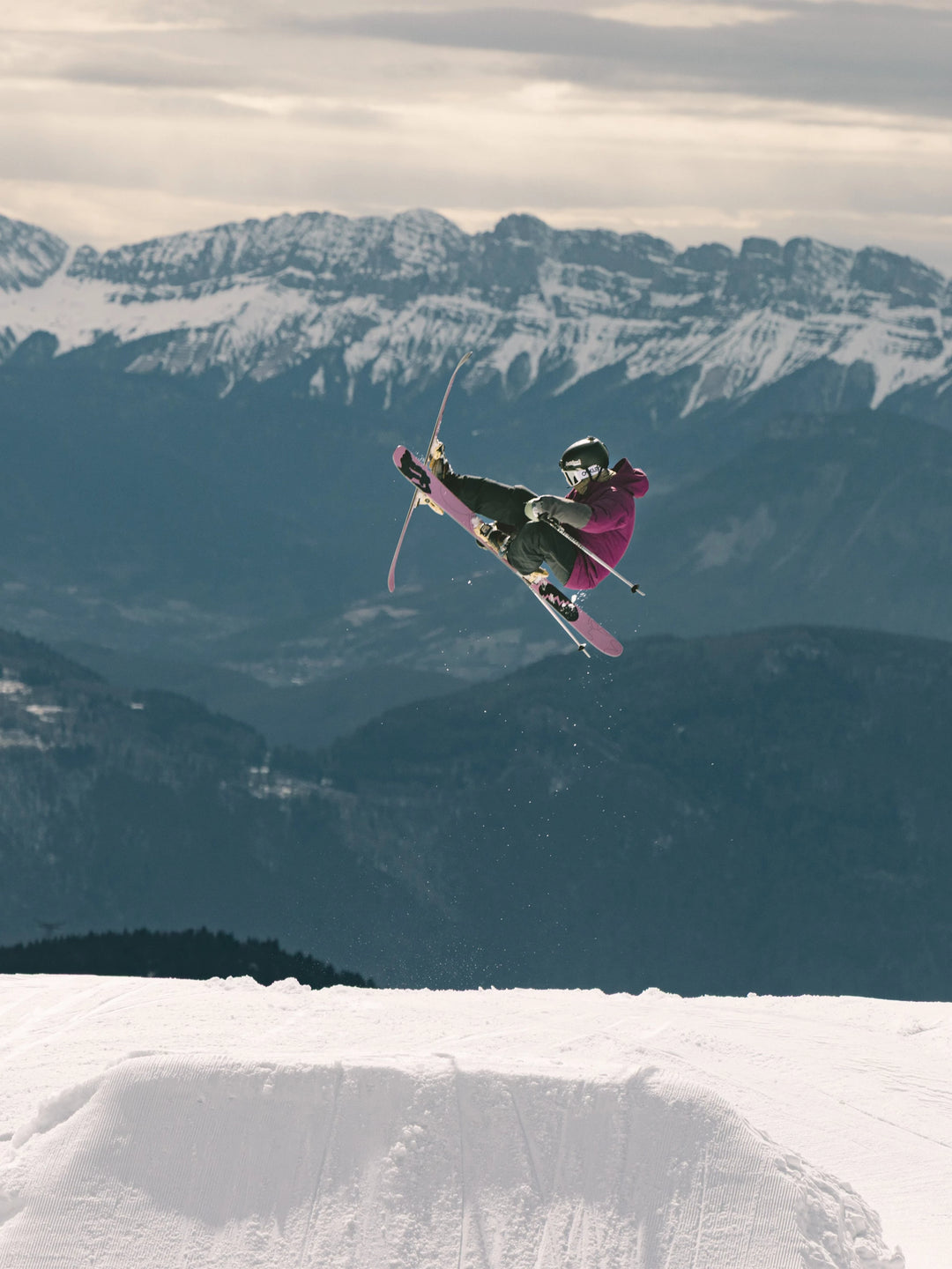 2026 Volkl Revolt Junior Park Skis